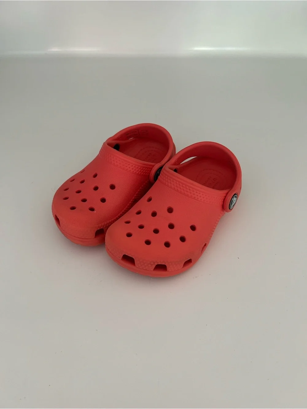 CROCS Classic Coral Clog Sandals Water Shoes Size 7
